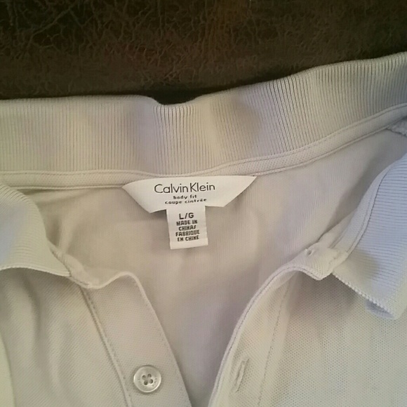 Calvin Klein body fit Polo Shirt sz.large - Picture 2 of 2